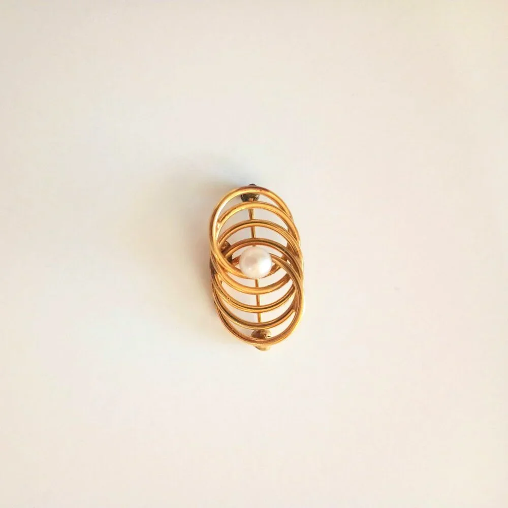W E Richards 14k GF Pearl Brooch Women's Vintage Infinity Gold Pin Jewelry